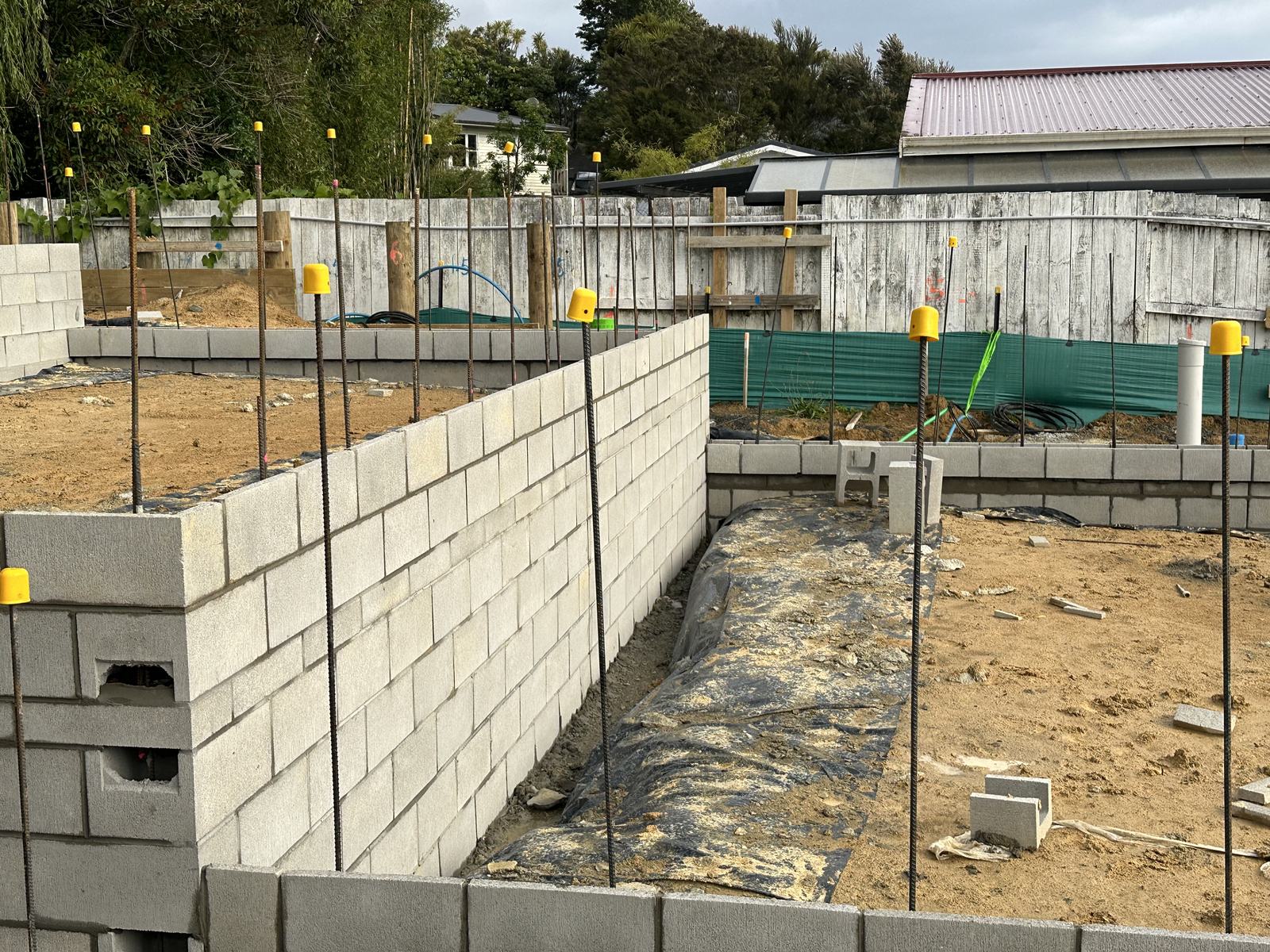Block retaining